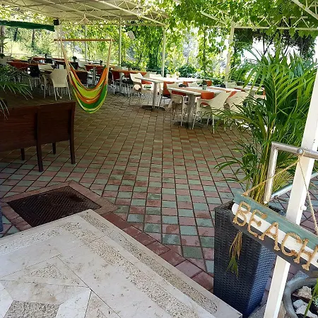 Guest house Luka 3*